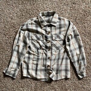MEDIUM button down flannel
